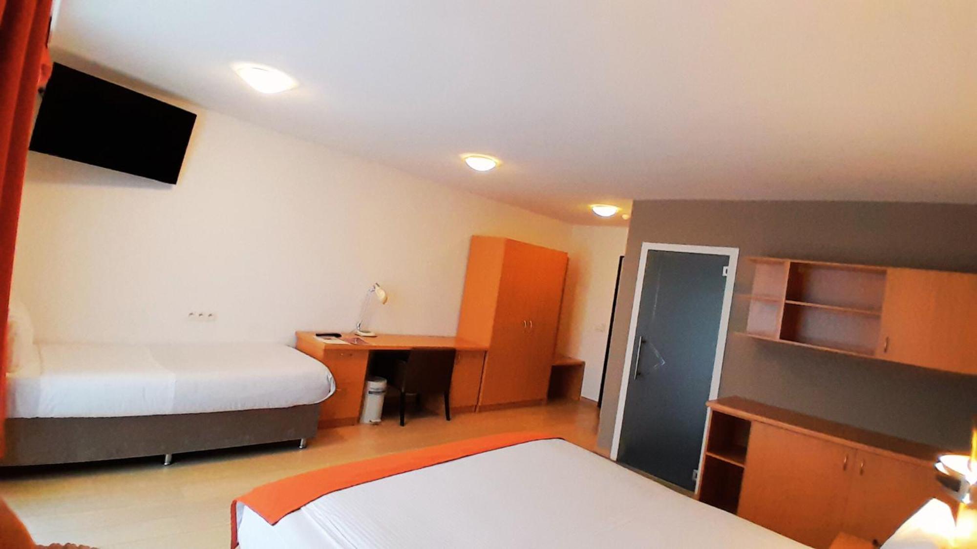 Hotel Taormina Brussels Airport Zaventem Exteriér fotografie